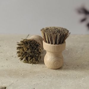 Brosse en bois pour casserole et vaisselle - efficace et écoresponsable